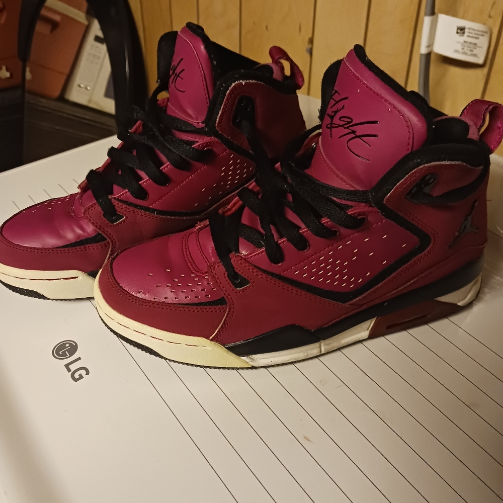 Womens jordan flights